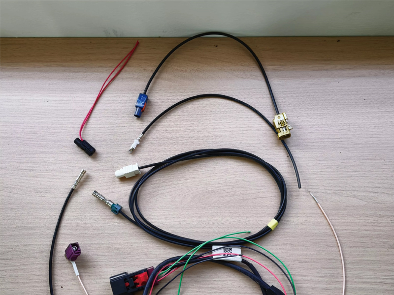 FAKRA连接器单头组装压接机